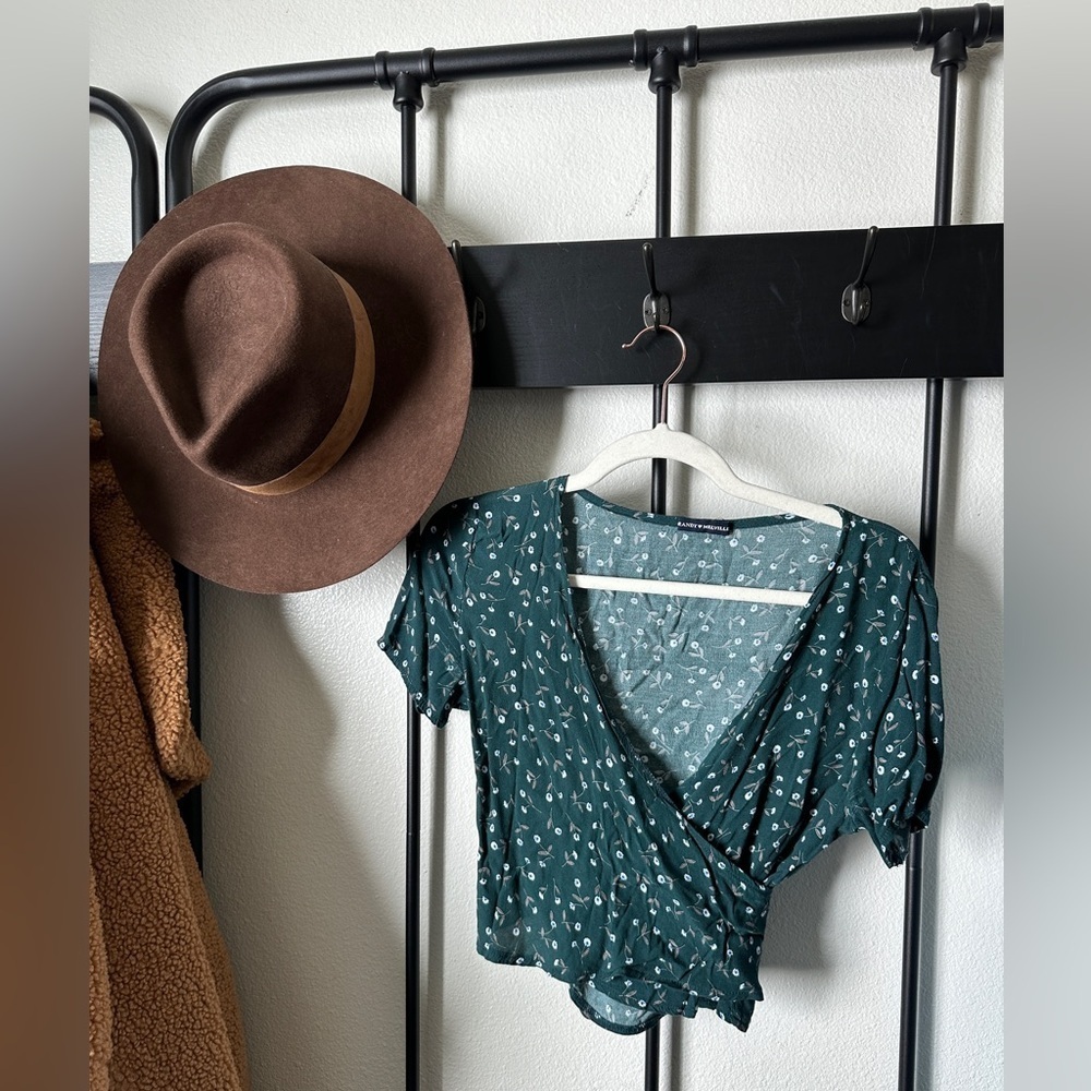 Brandy Melville green floral lightening tie up cropped wrap shirt blouse top